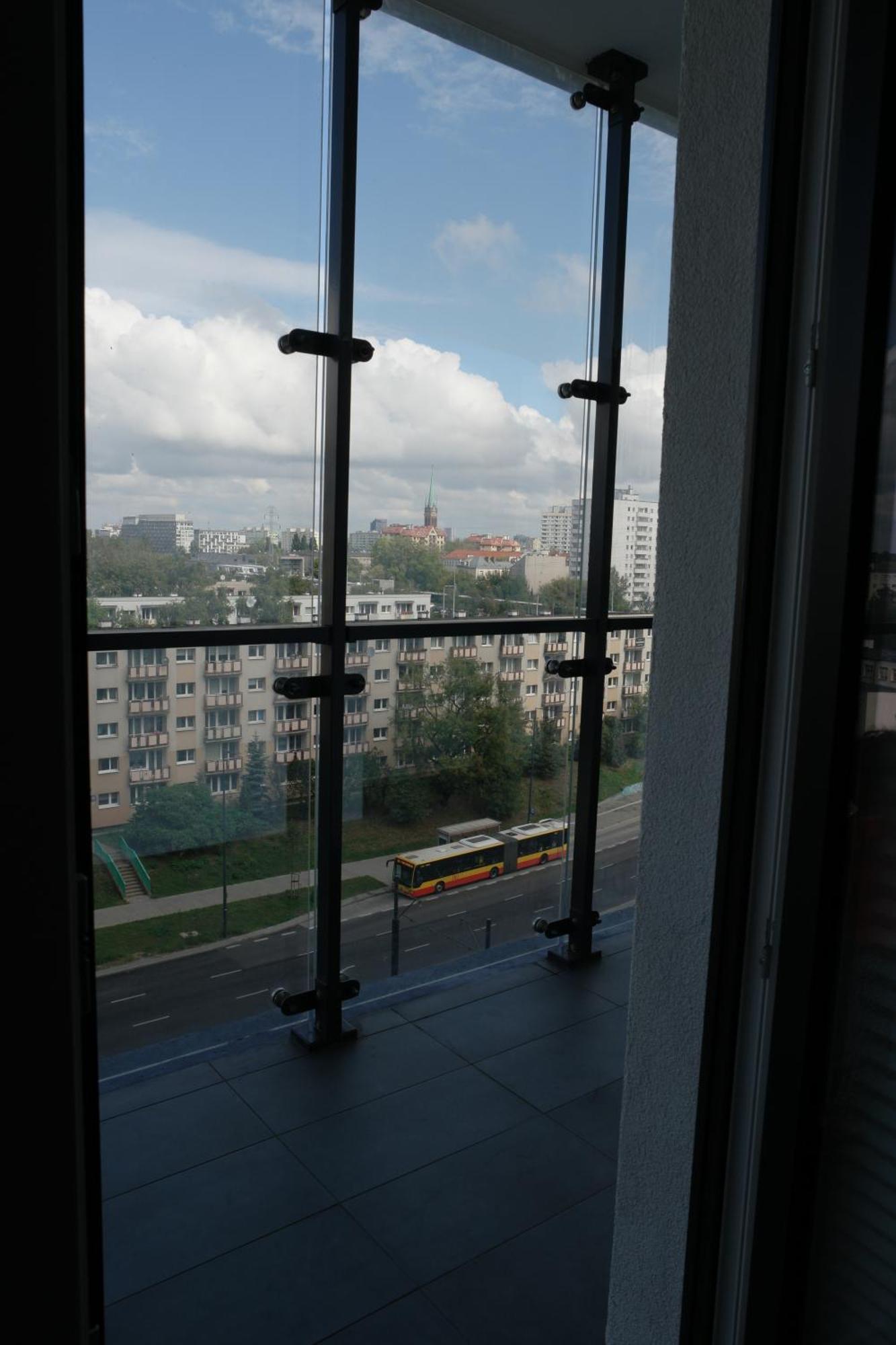 Big City Life Apartments - Bliska Wola Tower A Varšava Exteriér fotografie